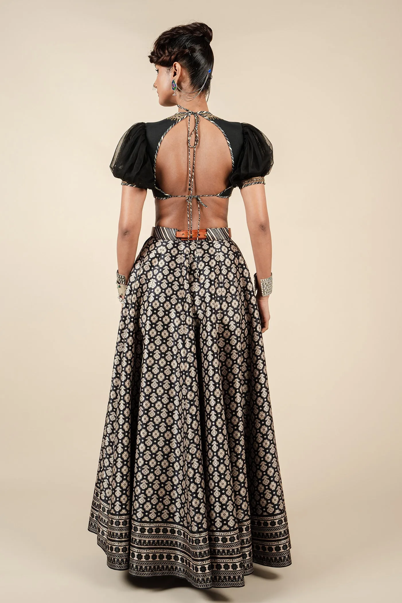 Almond Ivory - Black Skirt Set