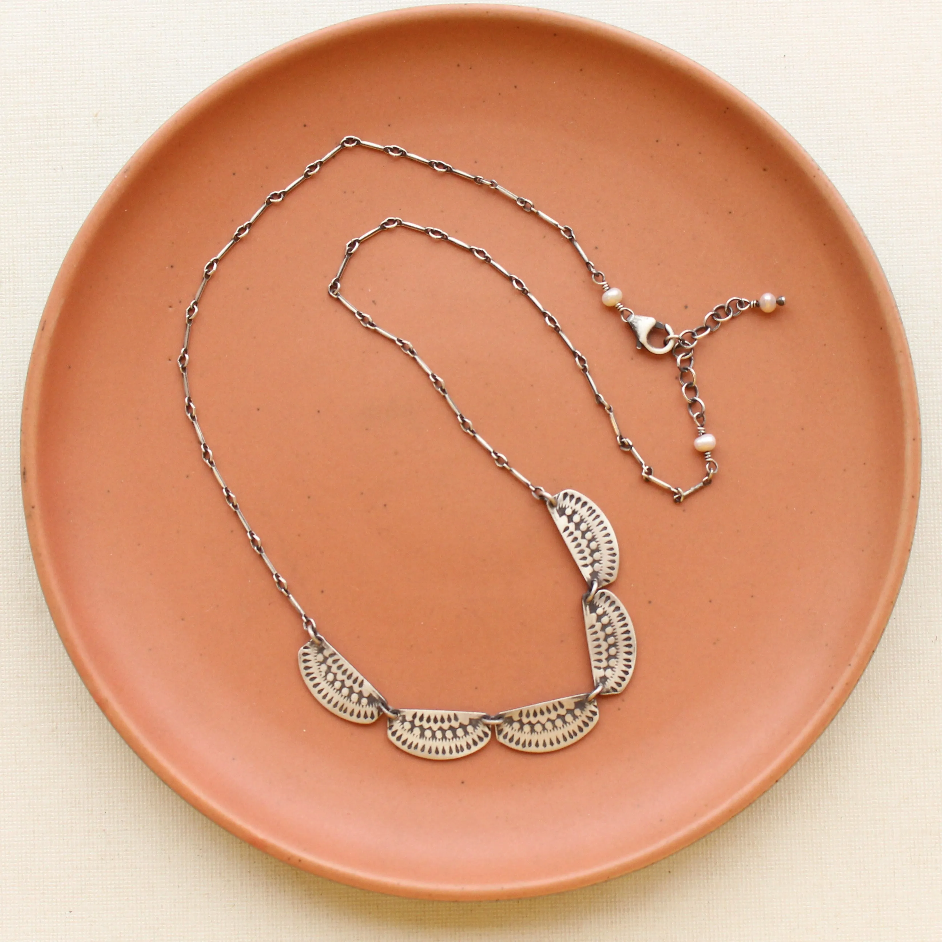 Asmi 5 Collar Silver Necklace