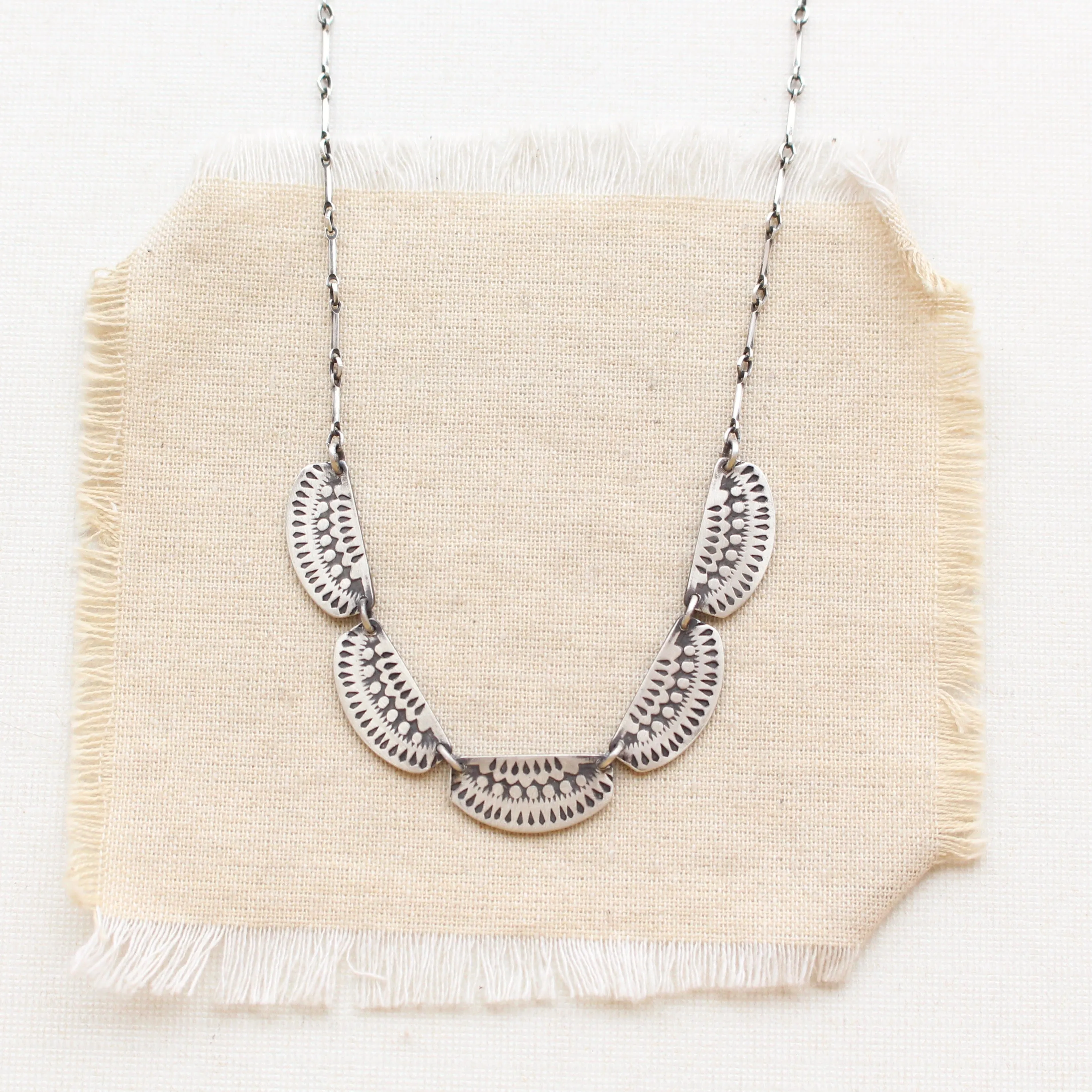 Asmi 5 Collar Silver Necklace
