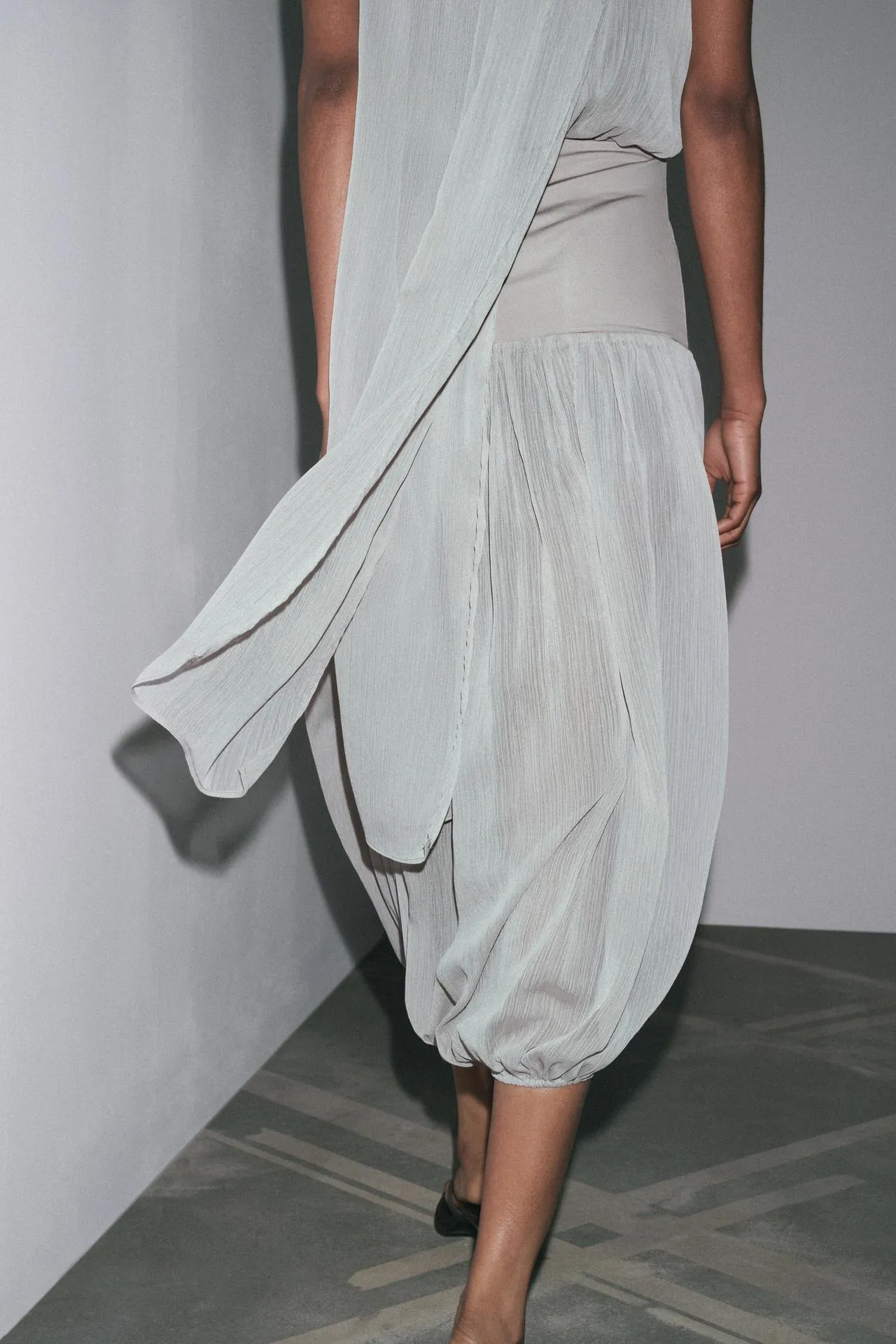 Balloon Midi Skirt