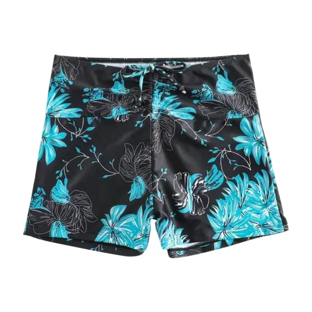 Blumena - Holiday shorts with flower print