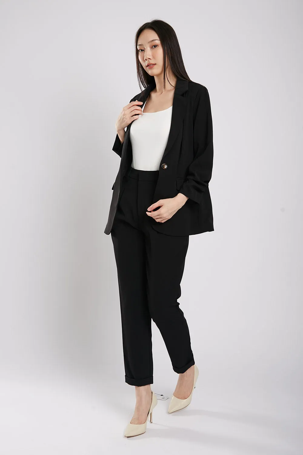 Carinne Tailored Pants in Black