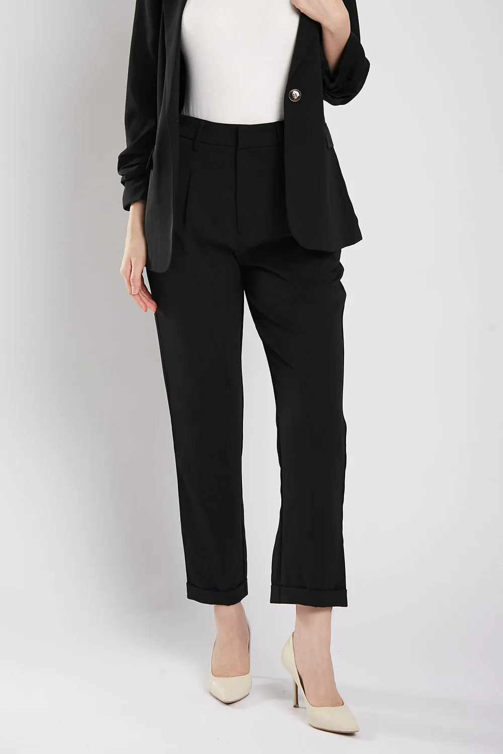 Carinne Tailored Pants in Black