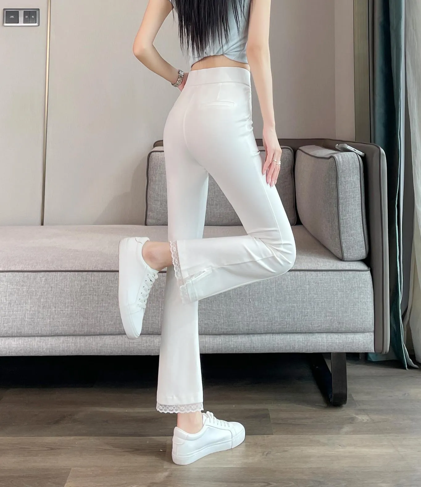 Chic Ankle Cut Trousers for a Sophisticated Look