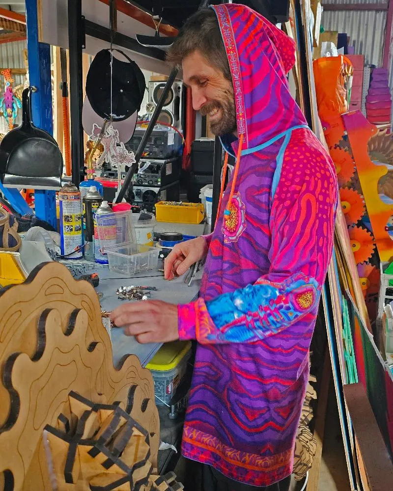 CRYPTIC FREQUENCY HOODED LONGSLEEVE