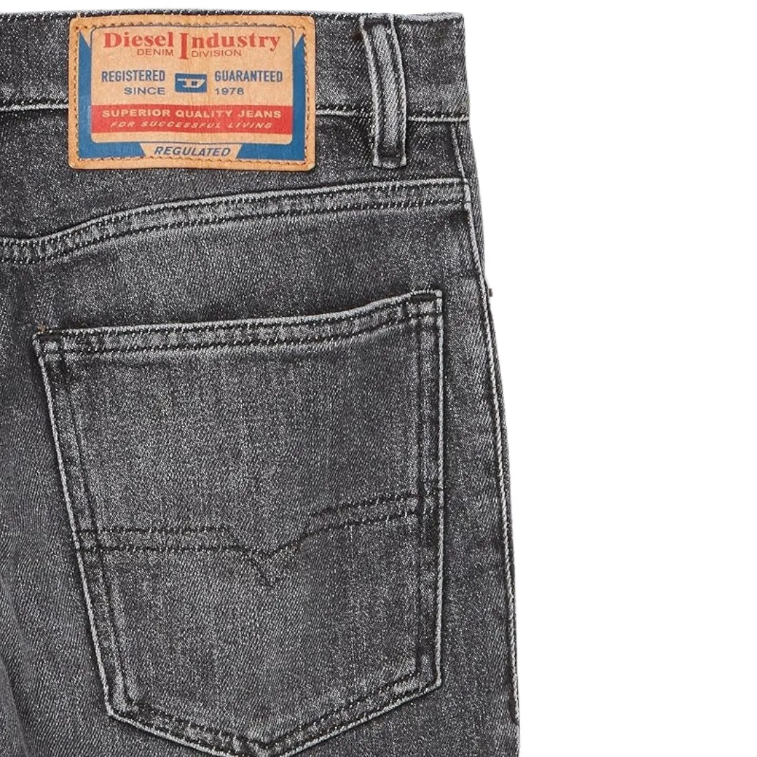 Diesel Mens D-Sark 09F84 Denim Jeans Grey