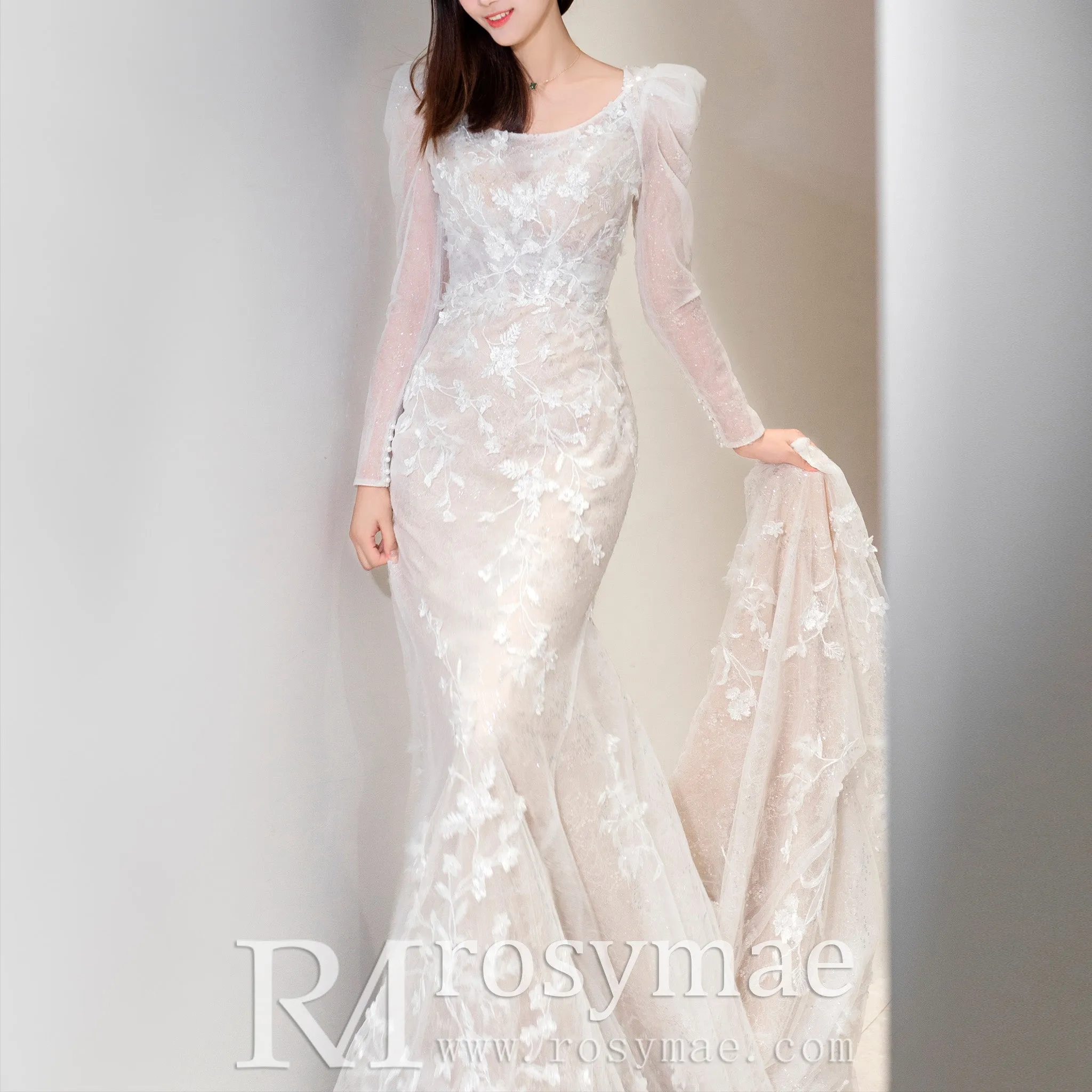 Elegant Mermaid Wedding Dress Long Sleeves With Scoop Neck