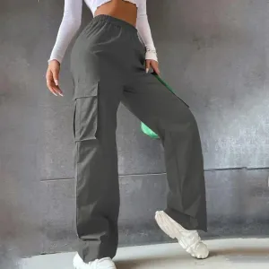 Emma | Cargo Pants | Functional Style | Trendy Comfort