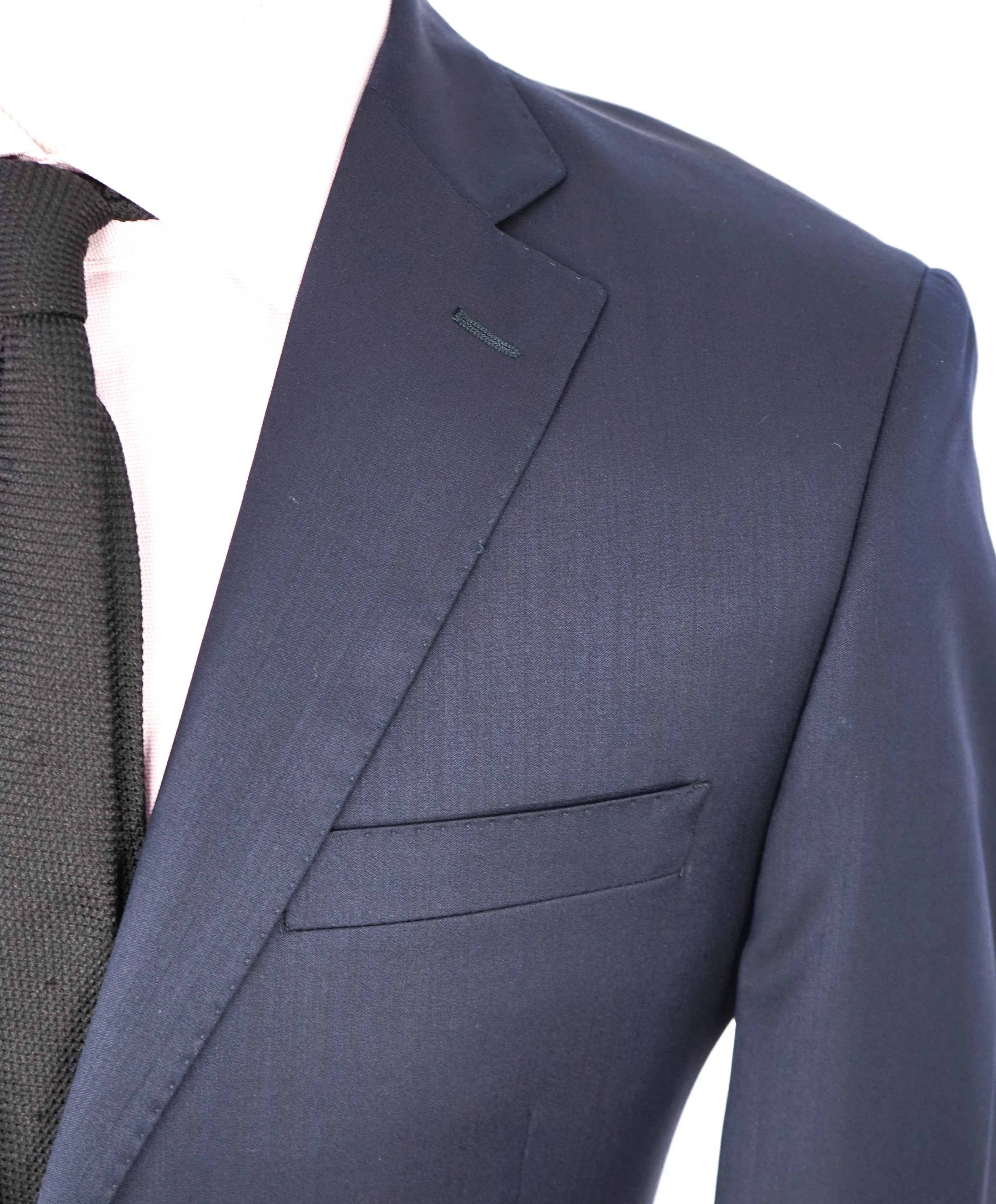 ERMENEGILDO ZEGNA - SAKS FIFTH AVENUE "Modern Fit" SILK BLEND Navy Suit - 38S
