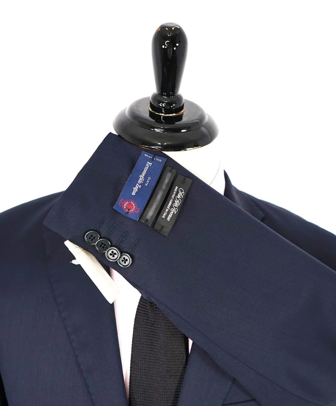 ERMENEGILDO ZEGNA - SAKS FIFTH AVENUE "Modern Fit" SILK BLEND Navy Suit - 38S