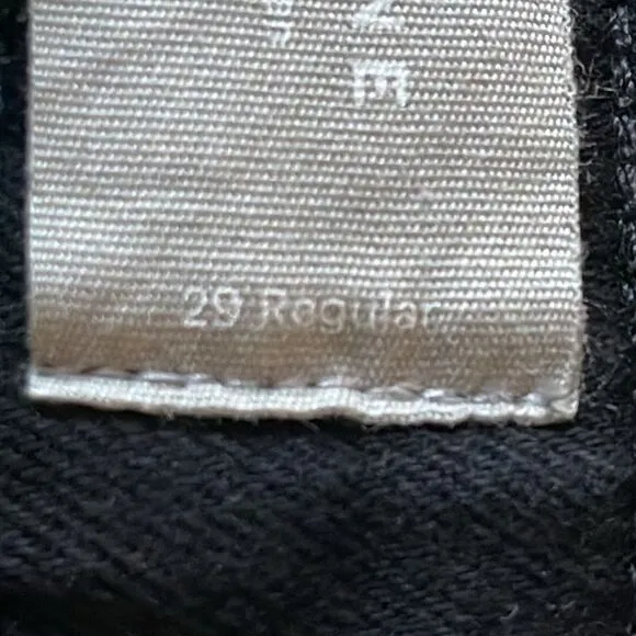 Everlane NWT Curvy Cheeky Jeans Size 29 Regular in Black