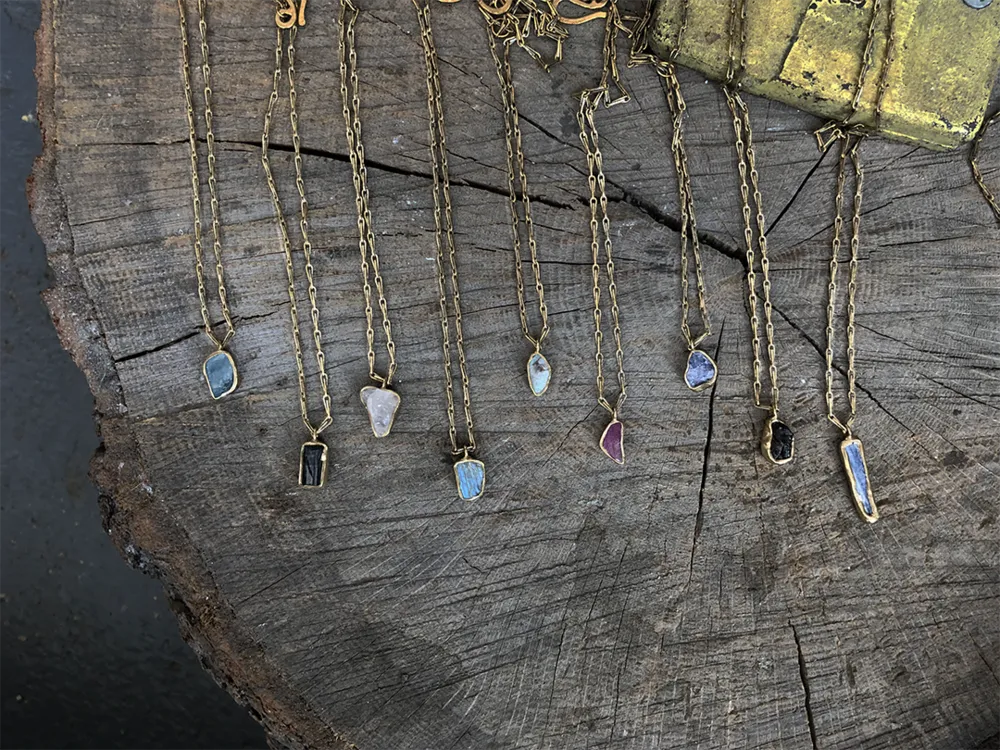 Guardian Pendant - Labradorite