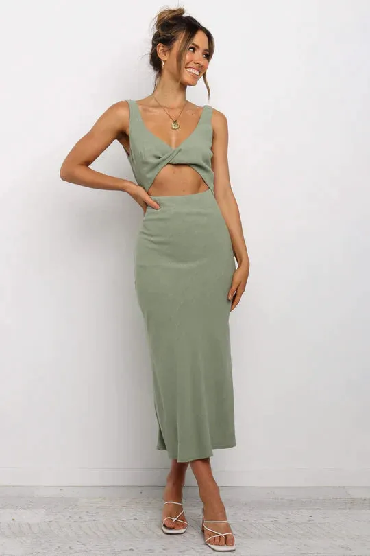 Gudelia® | Midi Dress In A Wrap Style