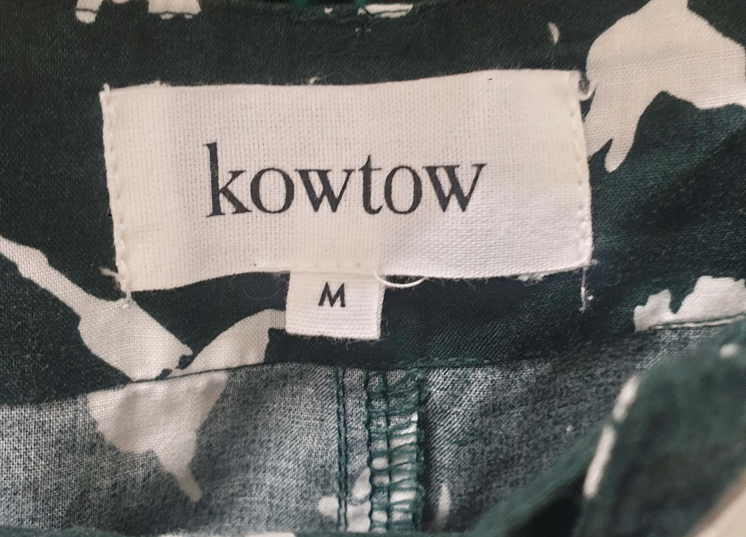 Kowtow green print straight leg pants size M