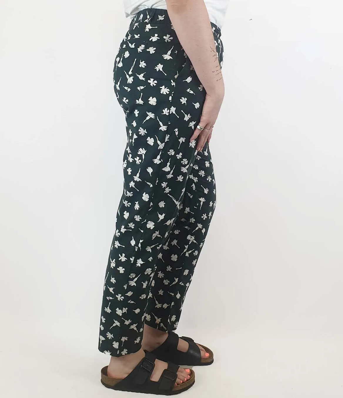 Kowtow green print straight leg pants size M