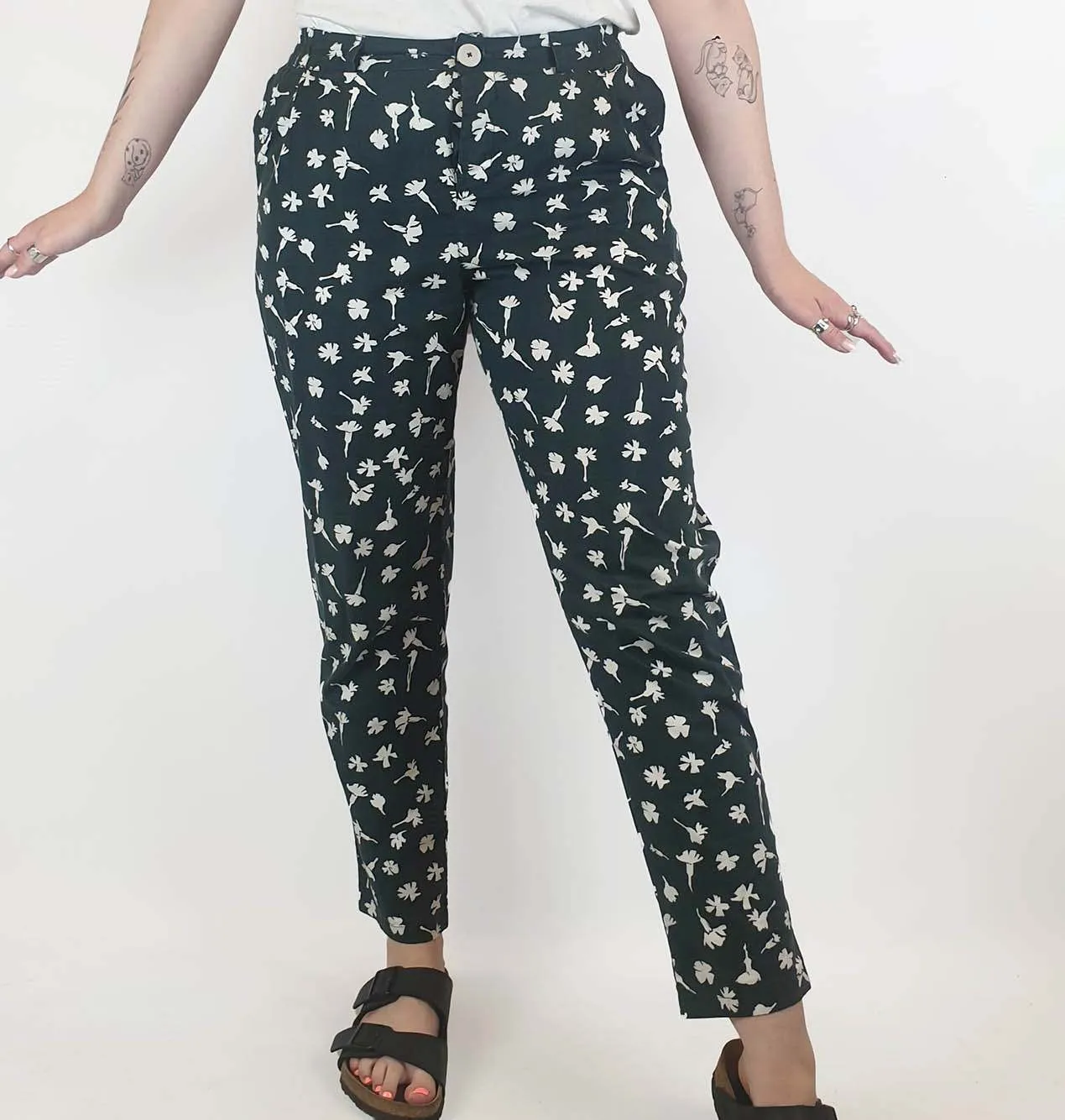 Kowtow green print straight leg pants size M