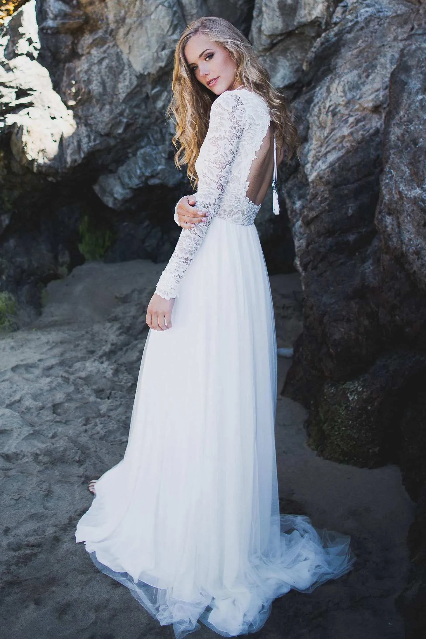 Long Sleeve Chiffon Tulle Lace Wedding Dress-715284