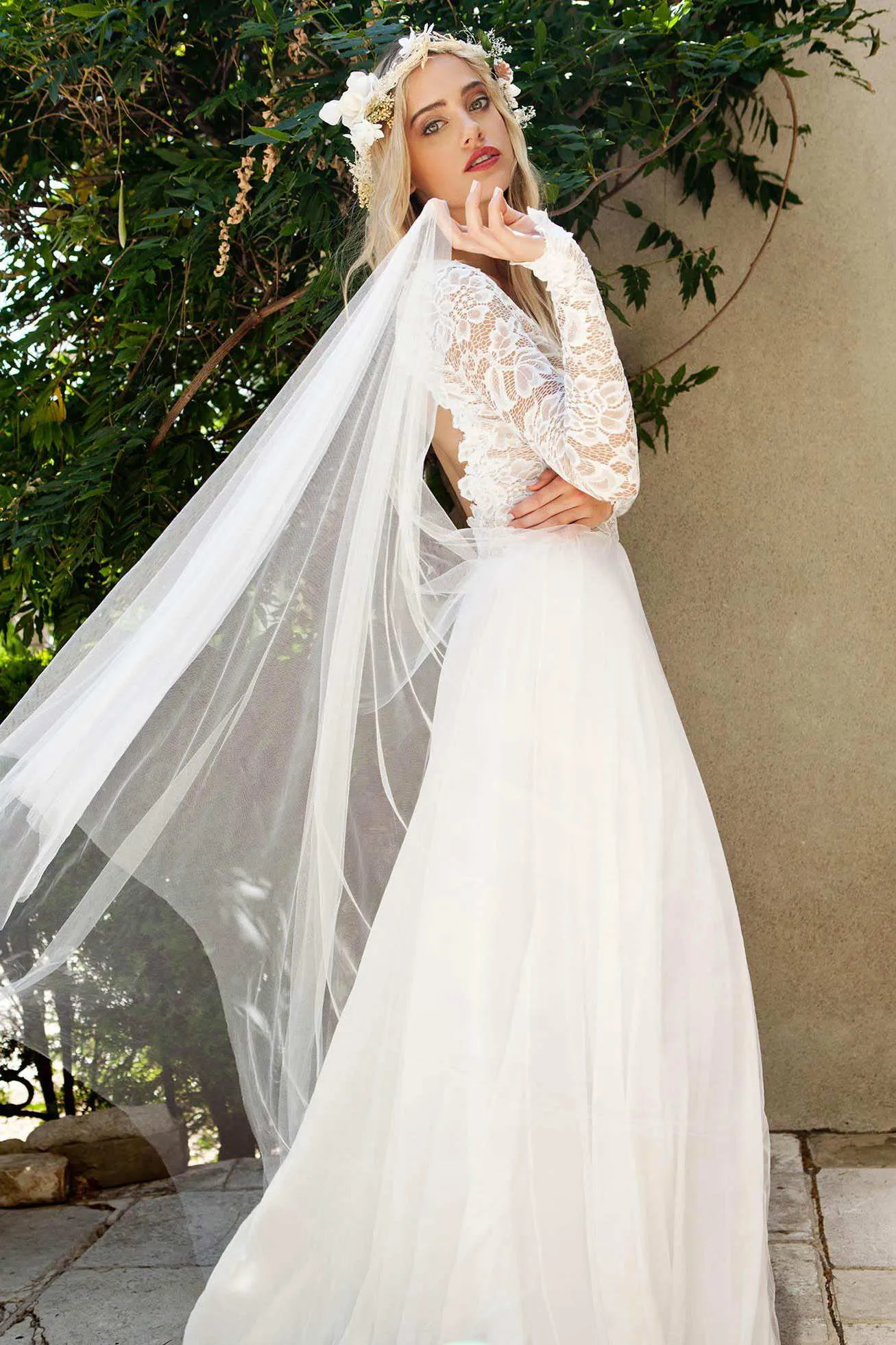Long Sleeve Chiffon Tulle Lace Wedding Dress-715284