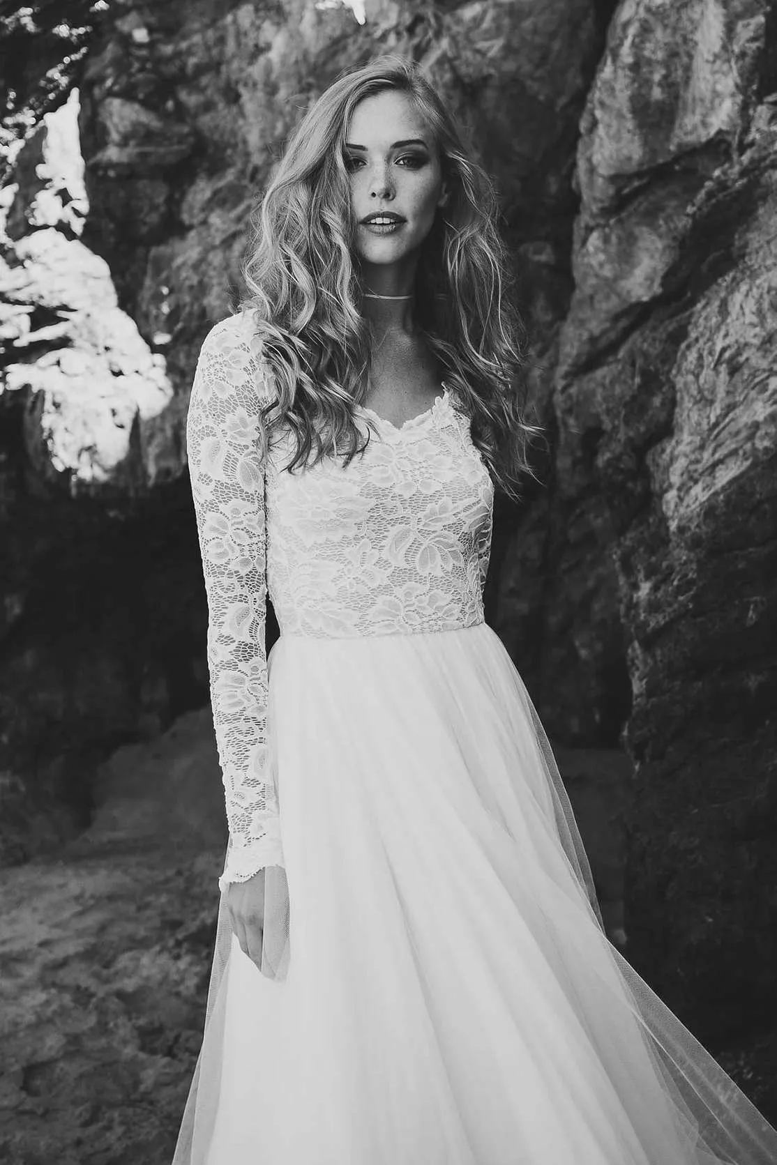 Long Sleeve Chiffon Tulle Lace Wedding Dress-715284
