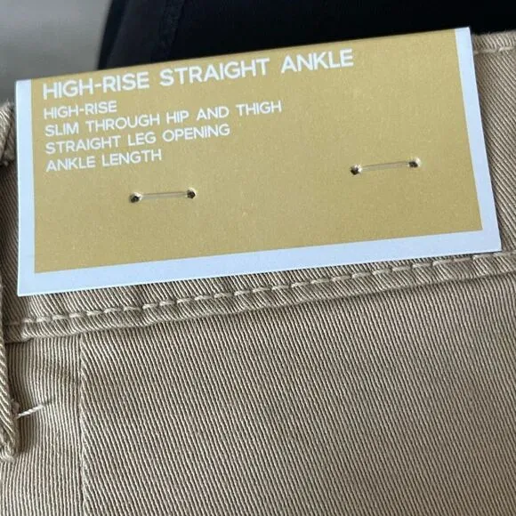 Micheal Kors - High Rise Straight Ankle Cargo Pants Size: 12 Color: Khaki