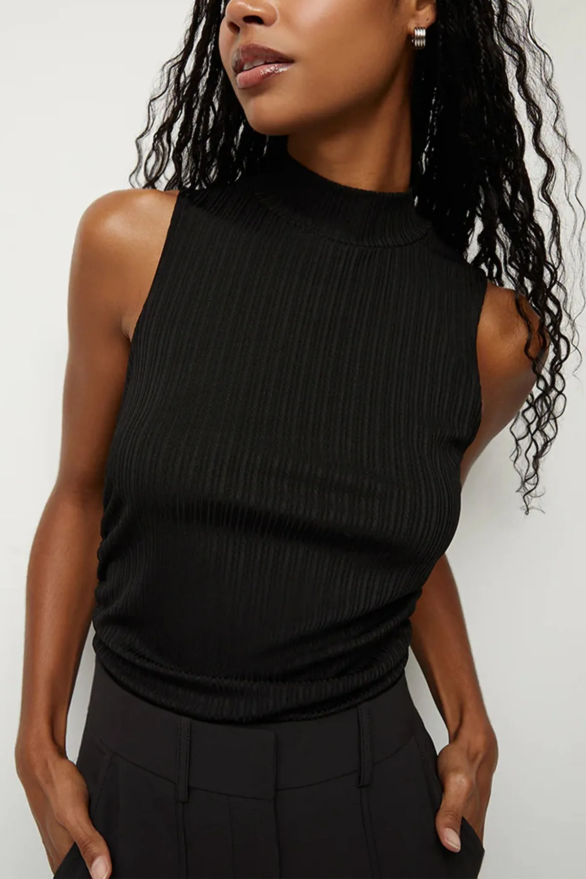 Mobler Ribbed Tank in Black