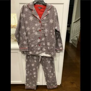 PJ Salvage NWOT SNOWFLAKE