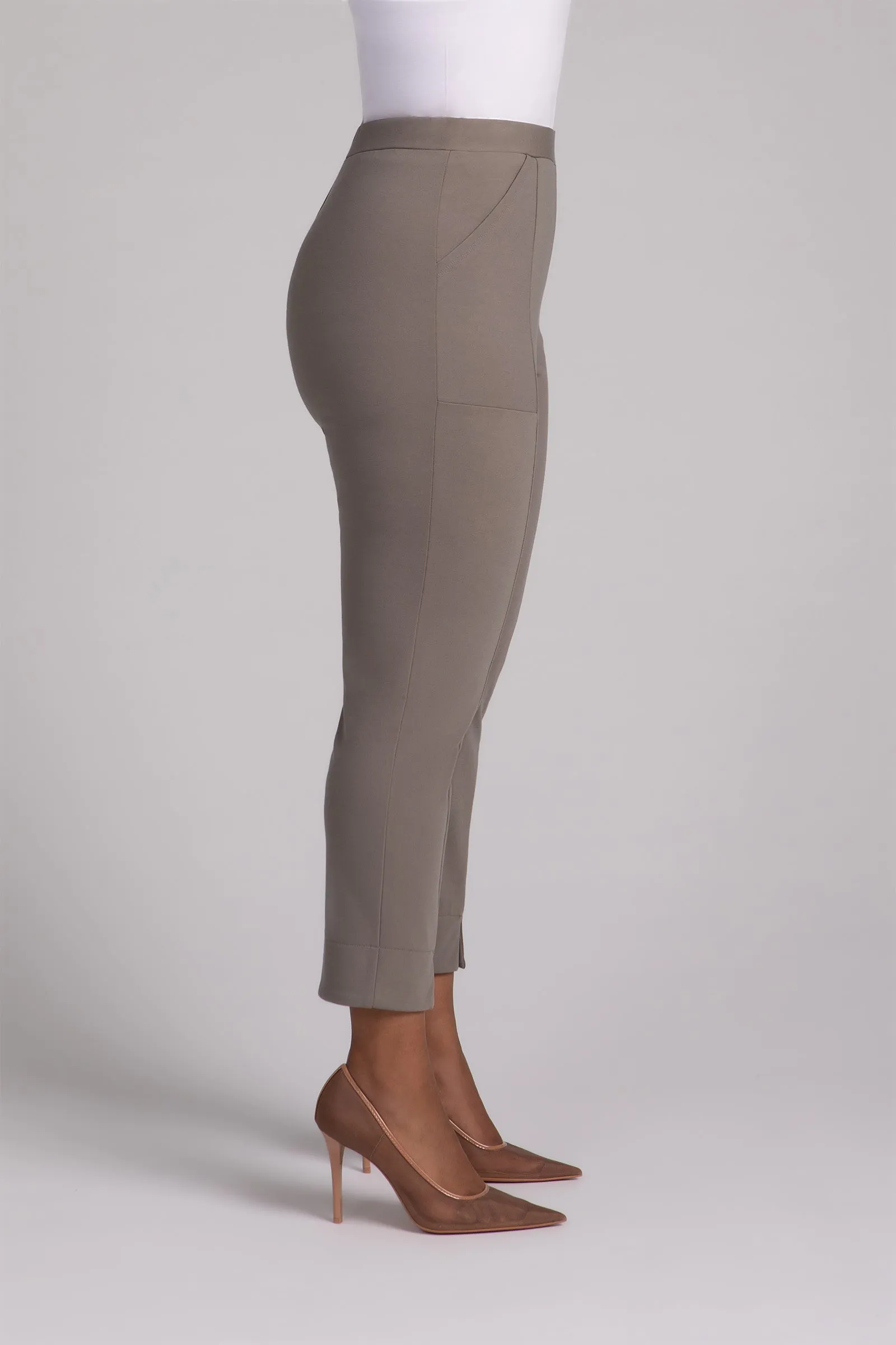 Ponte Hepburn Ankle Pant