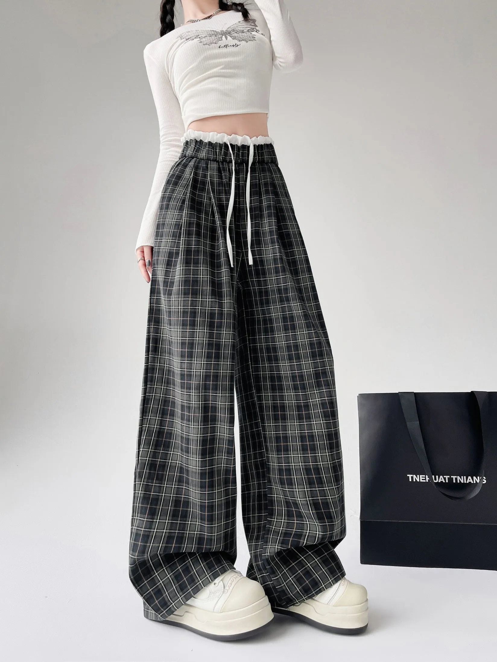 Retro Style Women's Straight-leg Pants with Relaxed Fit