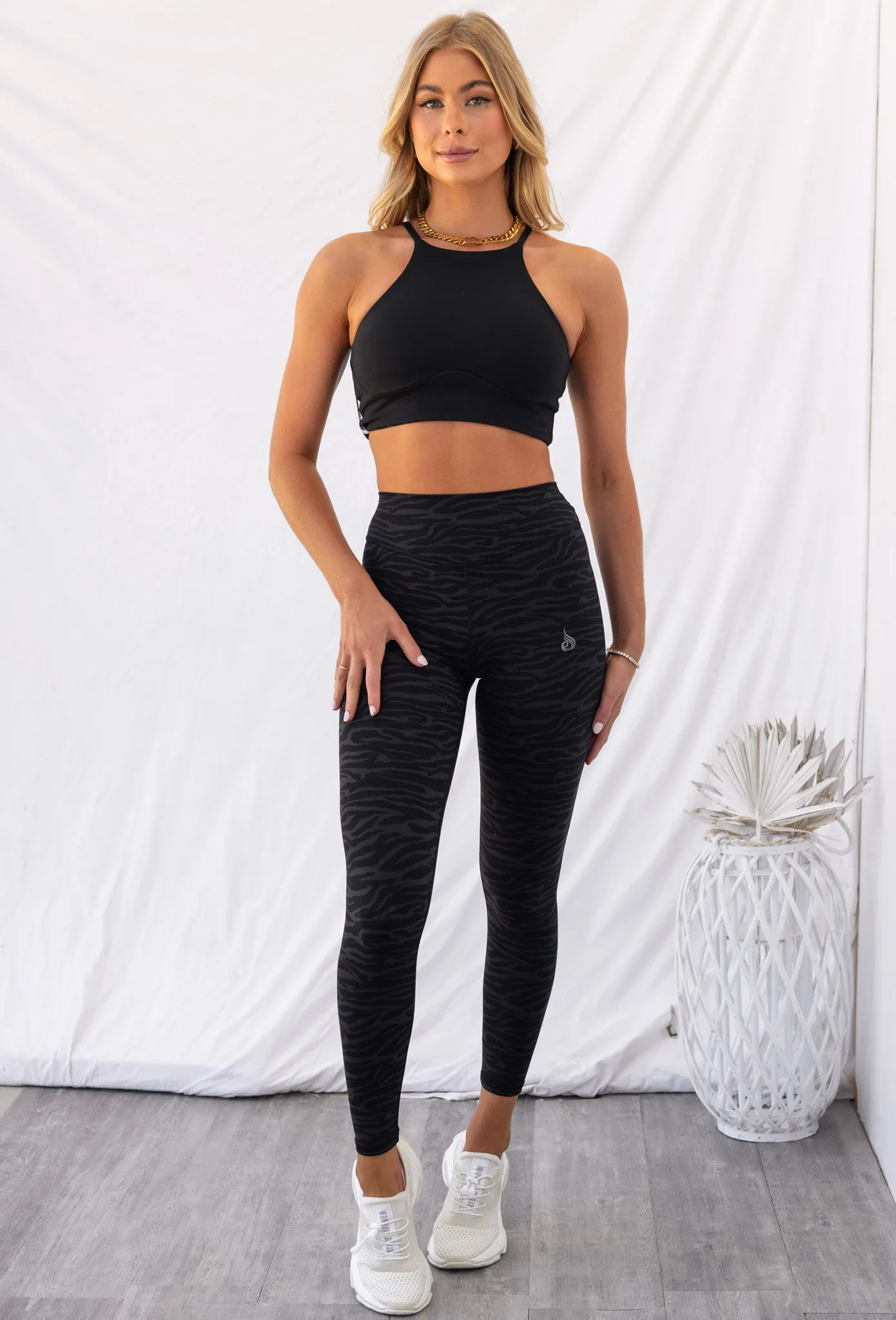 Reversible Sports Crop - Black Zebra