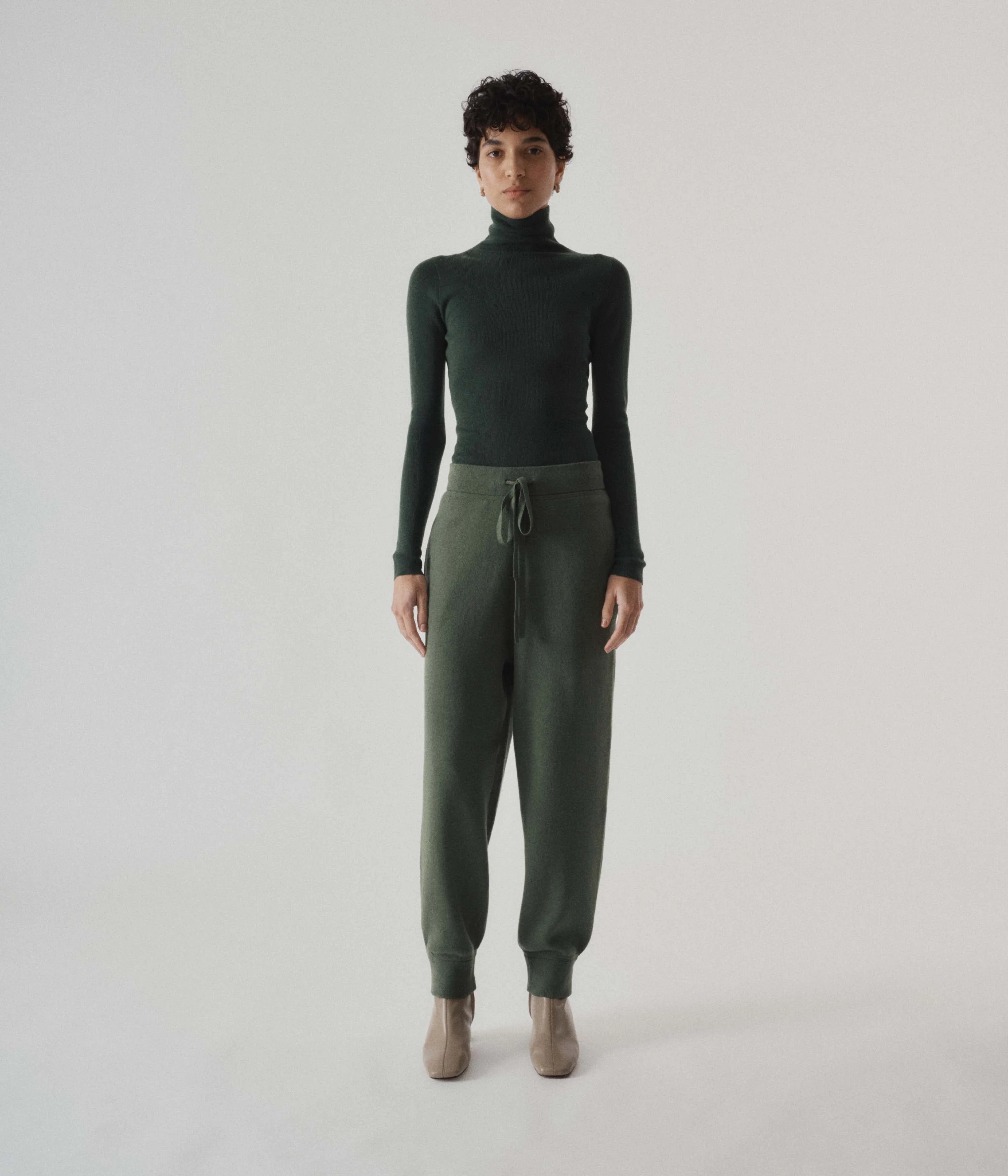 Ribbed Highneck in Pine