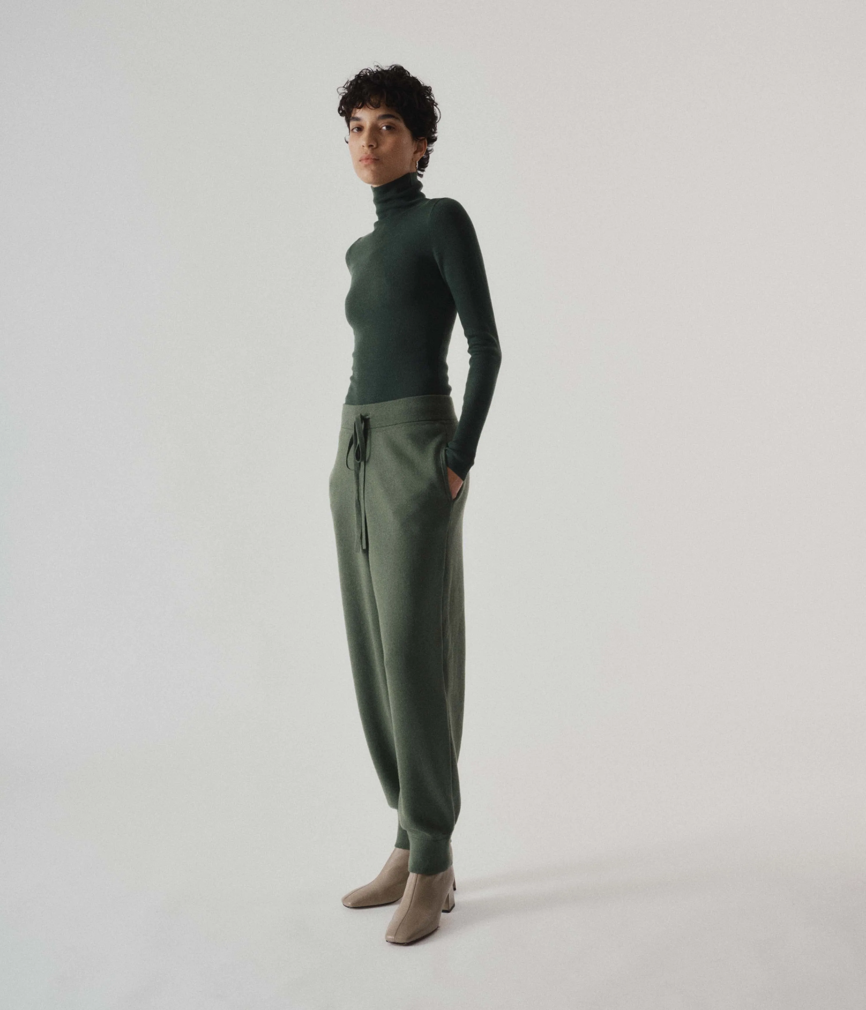 Ribbed Highneck in Pine