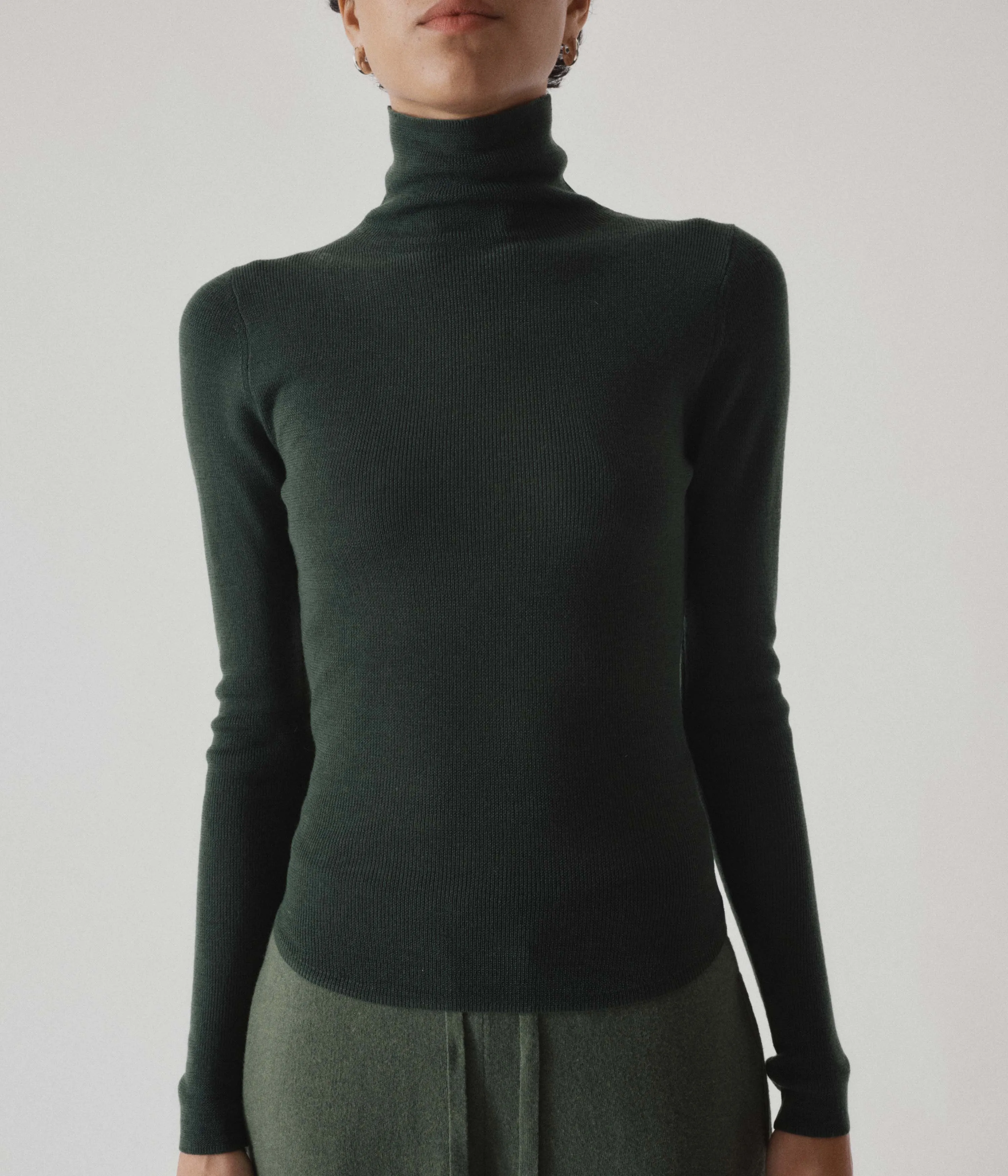 Ribbed Highneck in Pine