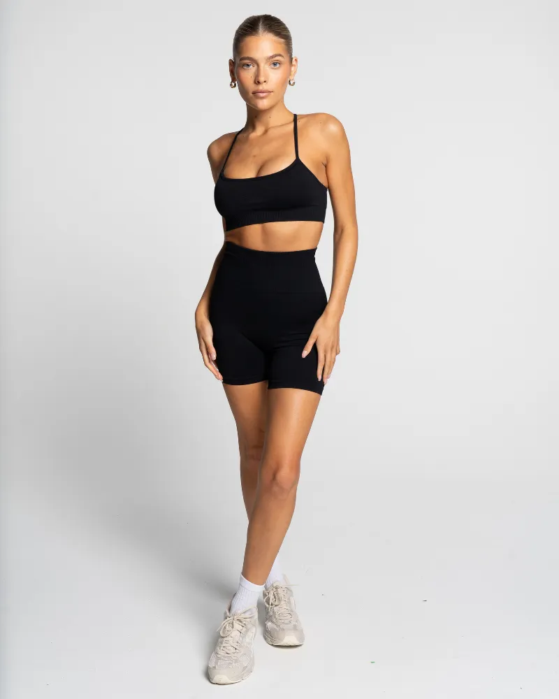 Seamless Crop - Onyx