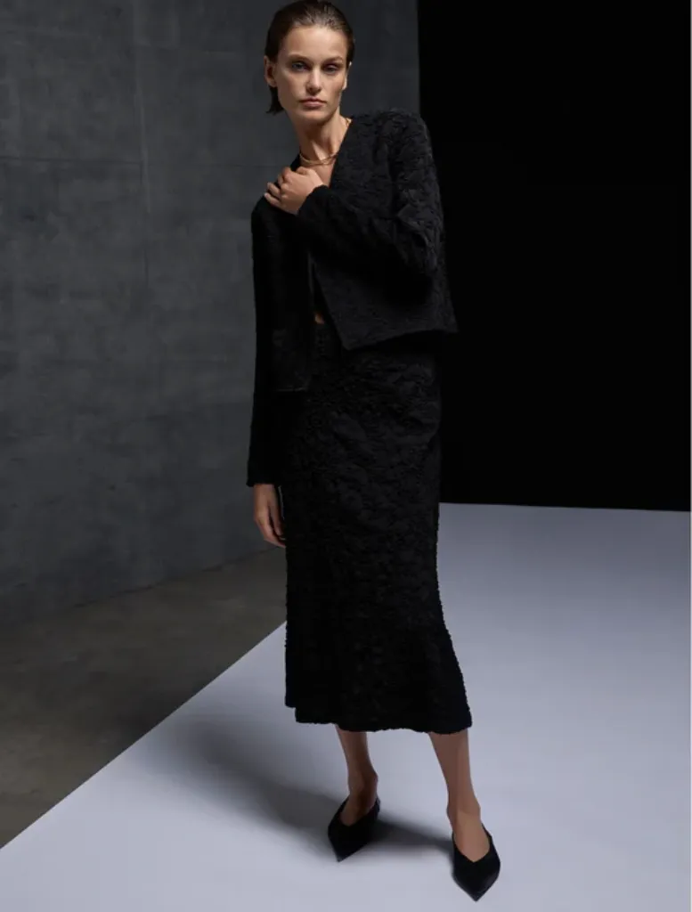 Slim Skirt - Black