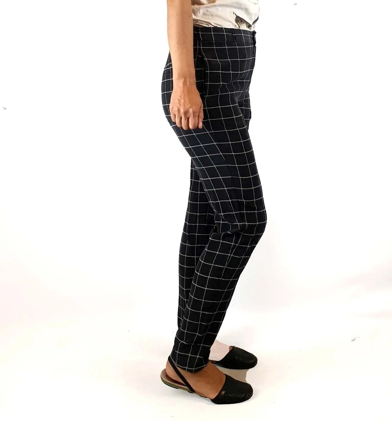 Steven Alan 100% silk black and white check pants size 2, best fits 8