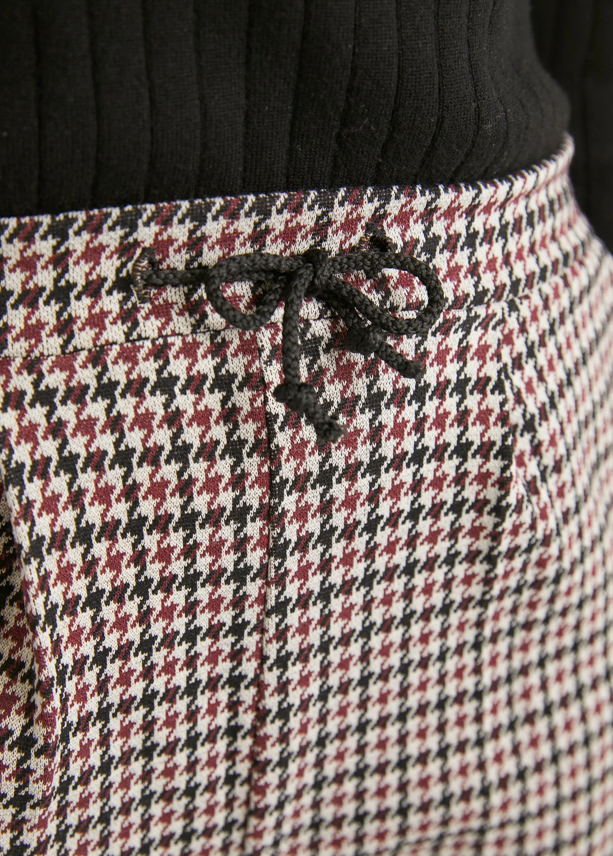 Straight-leg stretch-knit pants