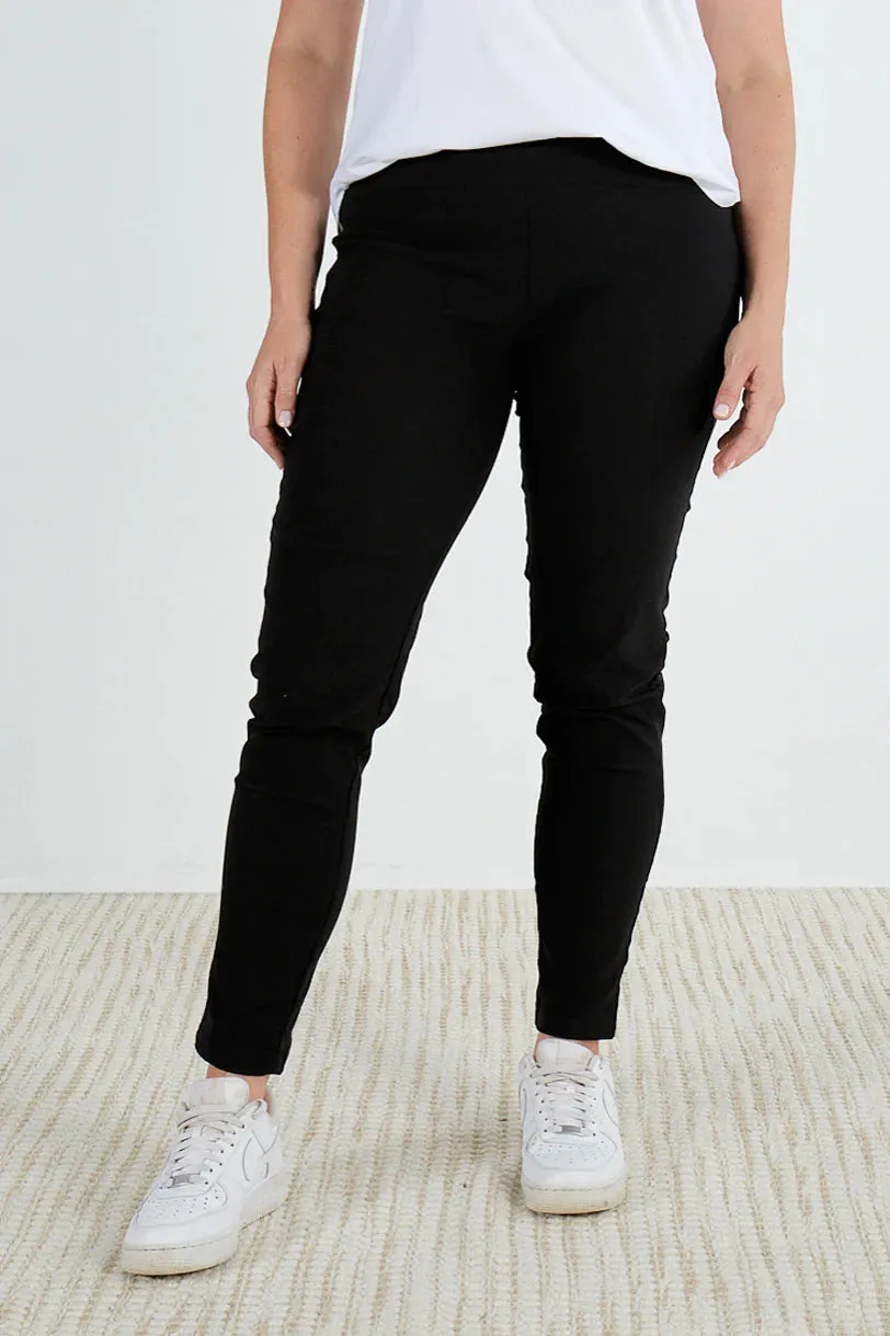 Straight Pant - Black