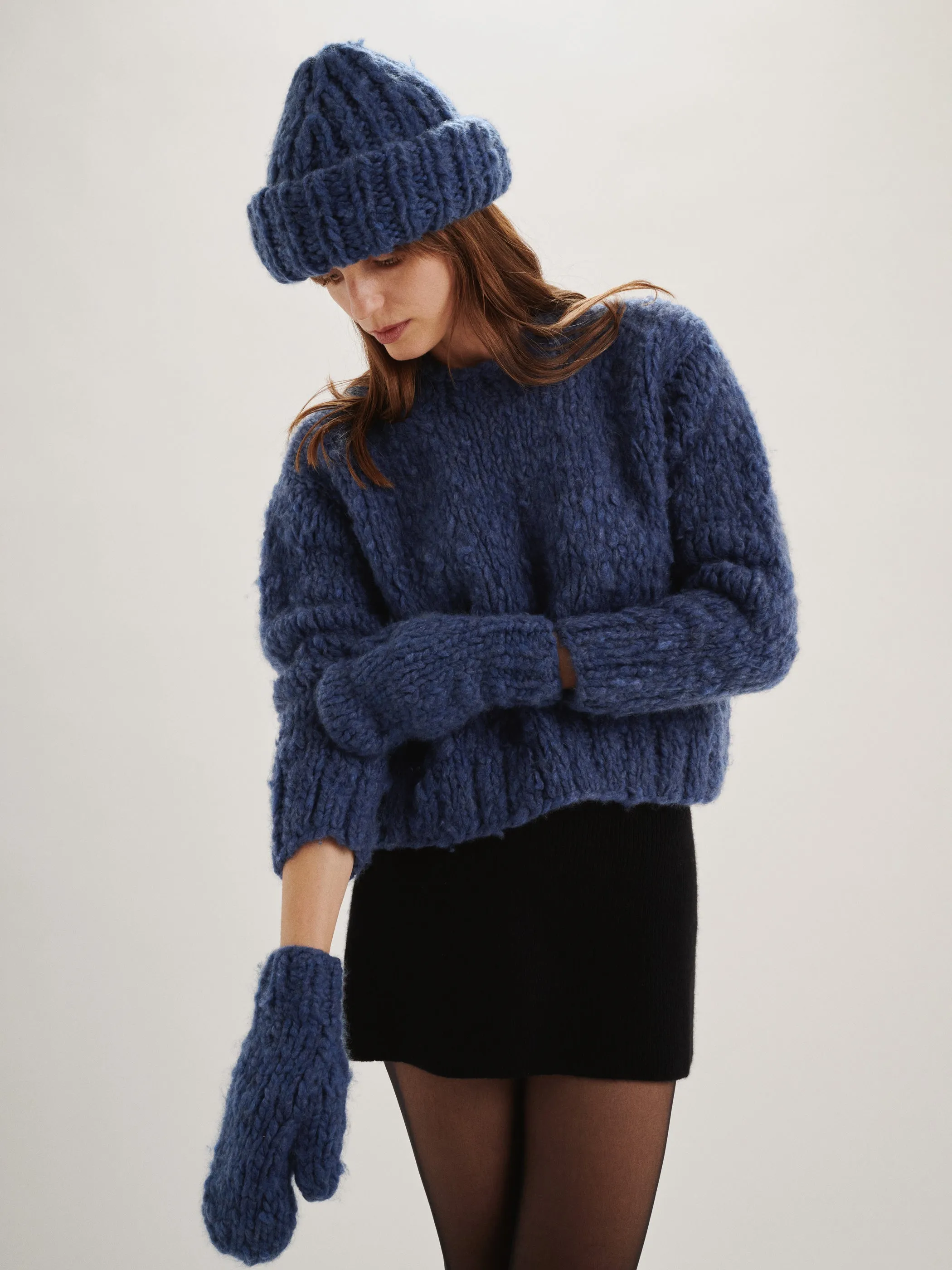 The Lumi Ribbed Beanie in Cashmere