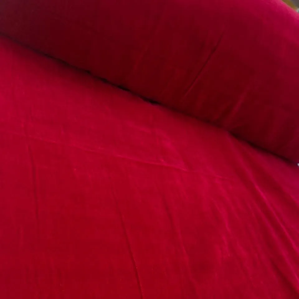 Velvet 9000 Red