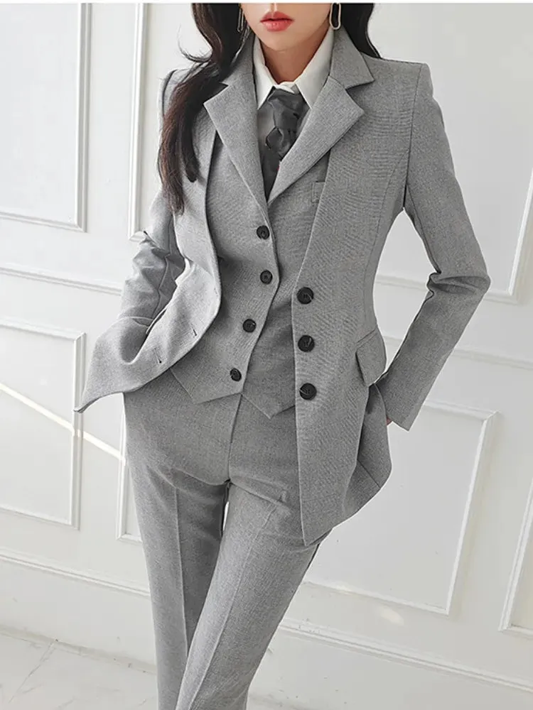 Women's Vintage 3-Piece Suit: Blazer, Vest & Trousers for Office Wear